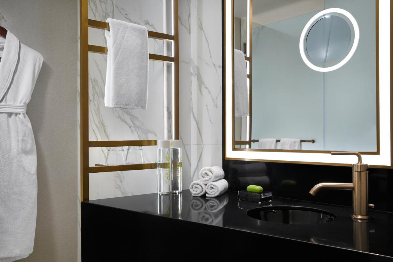 Deluxe Double or Twin Room,1147312045:JPEG