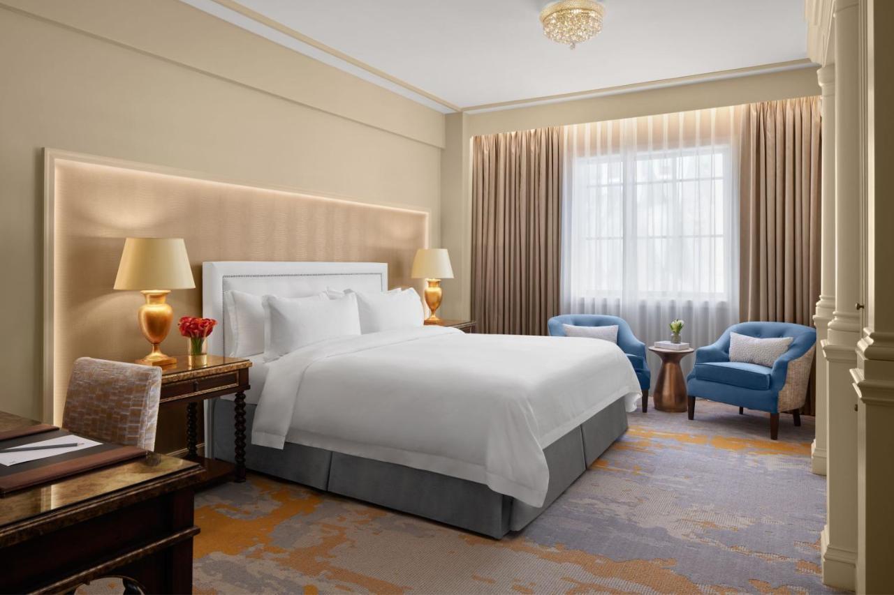 Premier King Room City View,1395694397:JPEG
