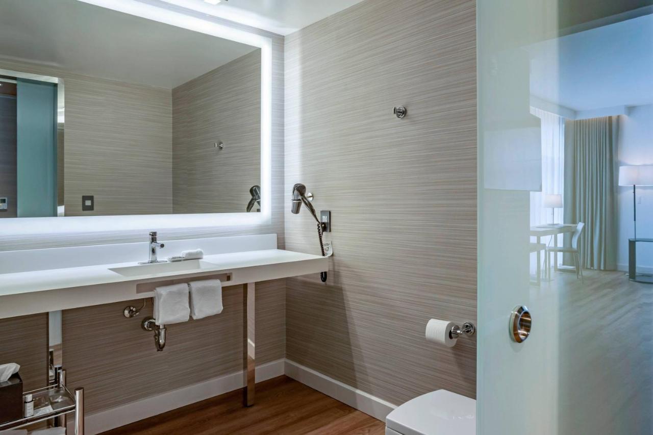 King Room Hearing Accessible
