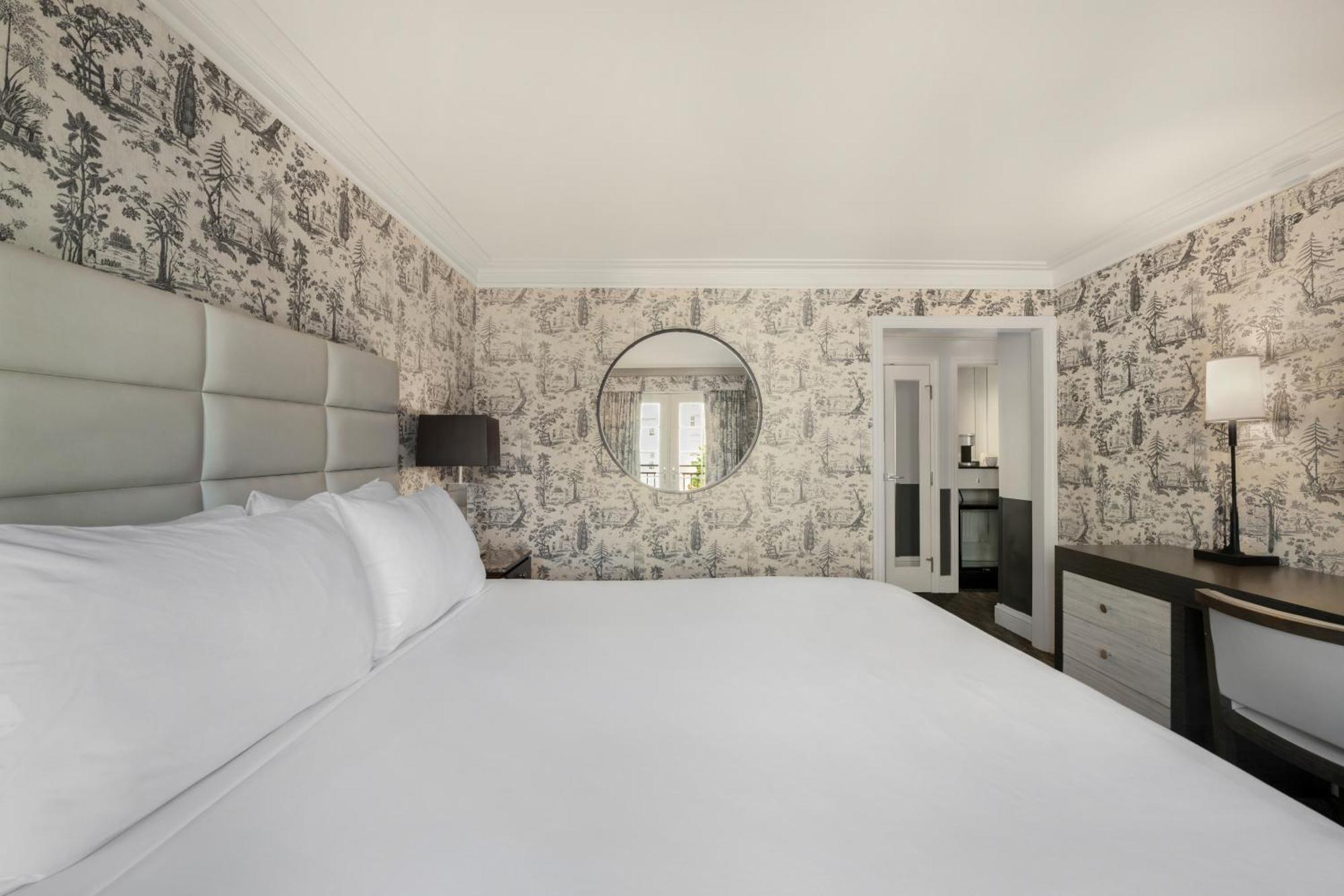 Deluxe Zimmer mit Kingsize-Bett - barrierefrei