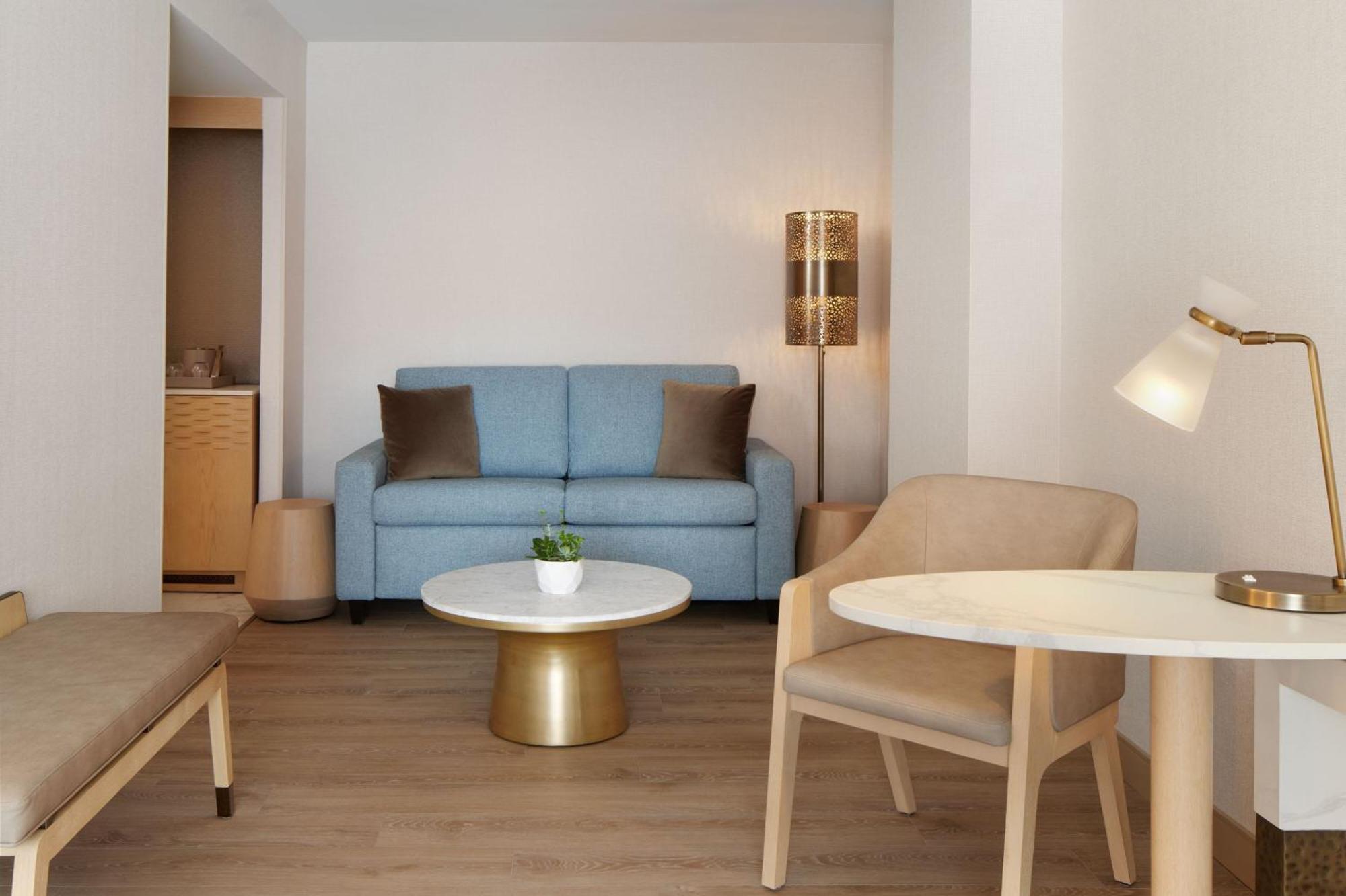 King Studio Suite,1542981103:JPEG