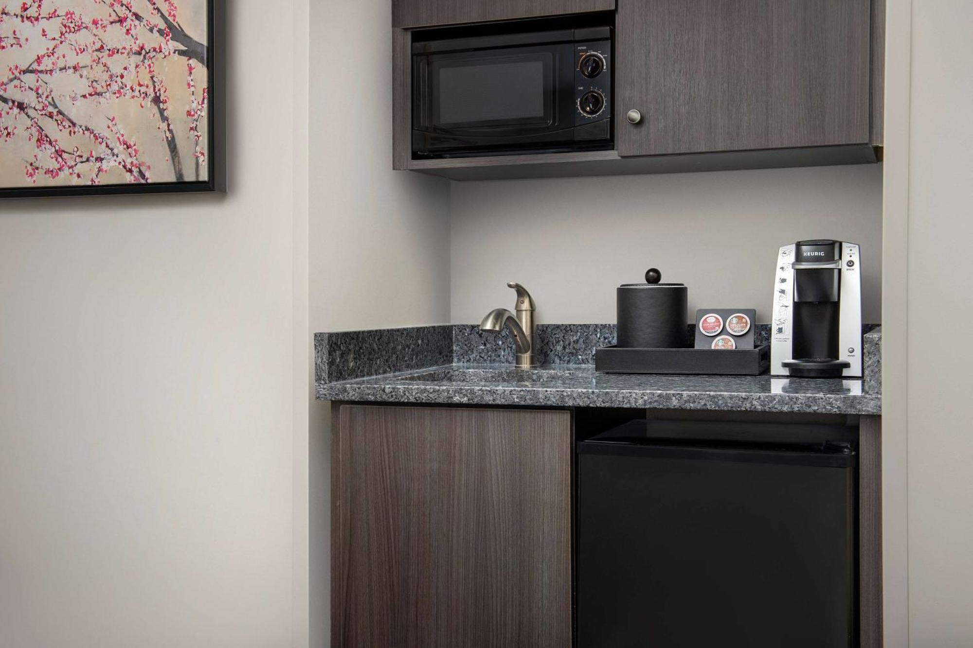 Deluxe King Room,1551693400:JPEG