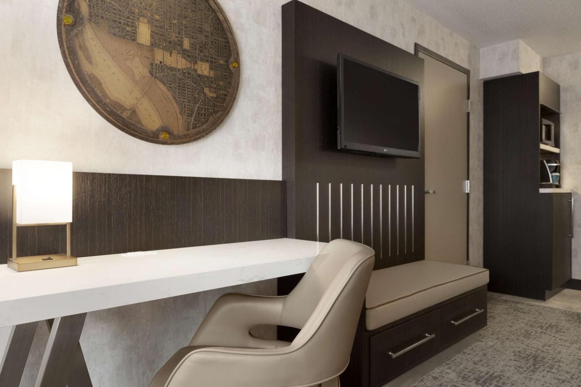 King Room,1551694063:JPEG