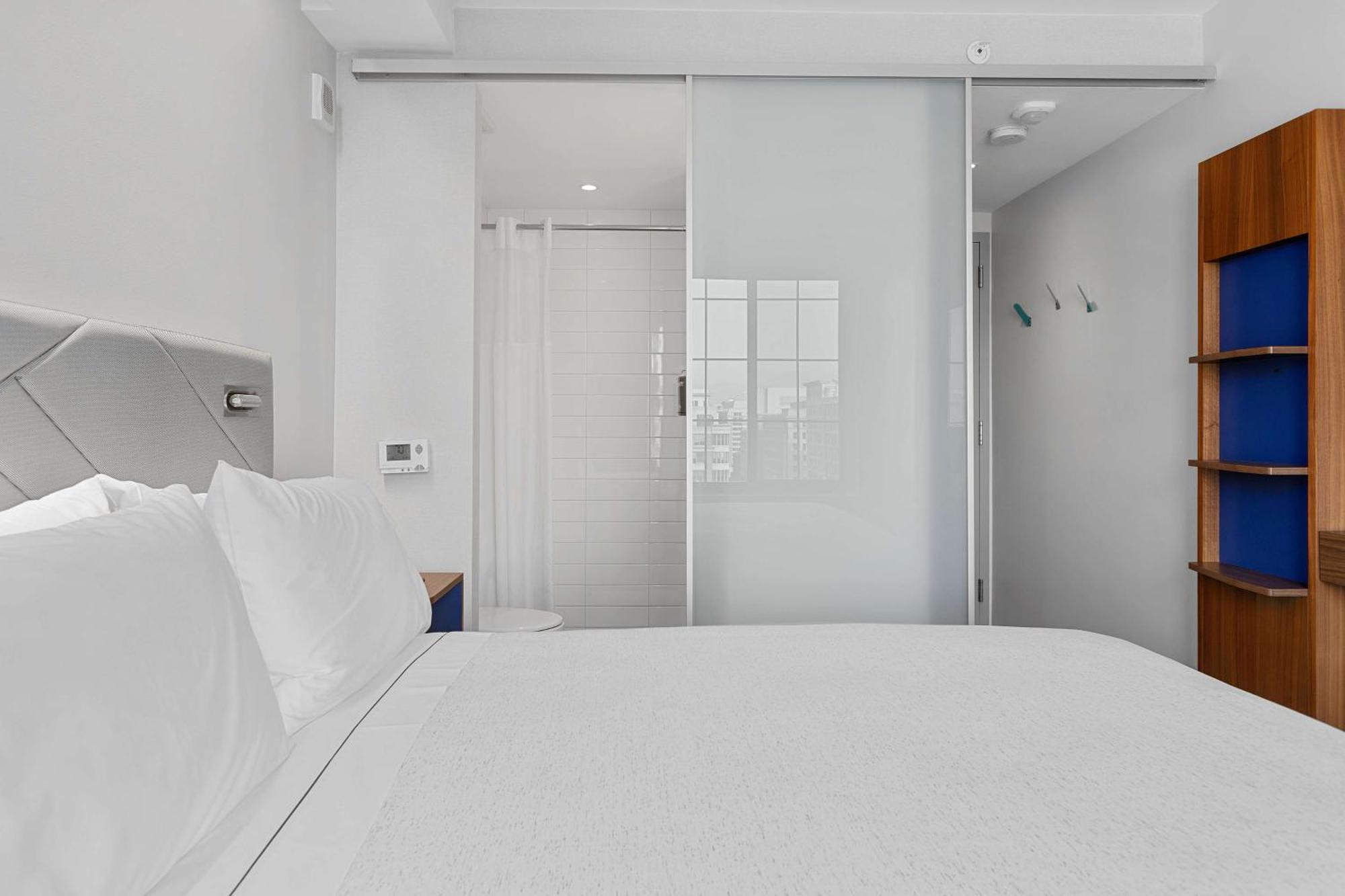 Compact Room One Full Bed