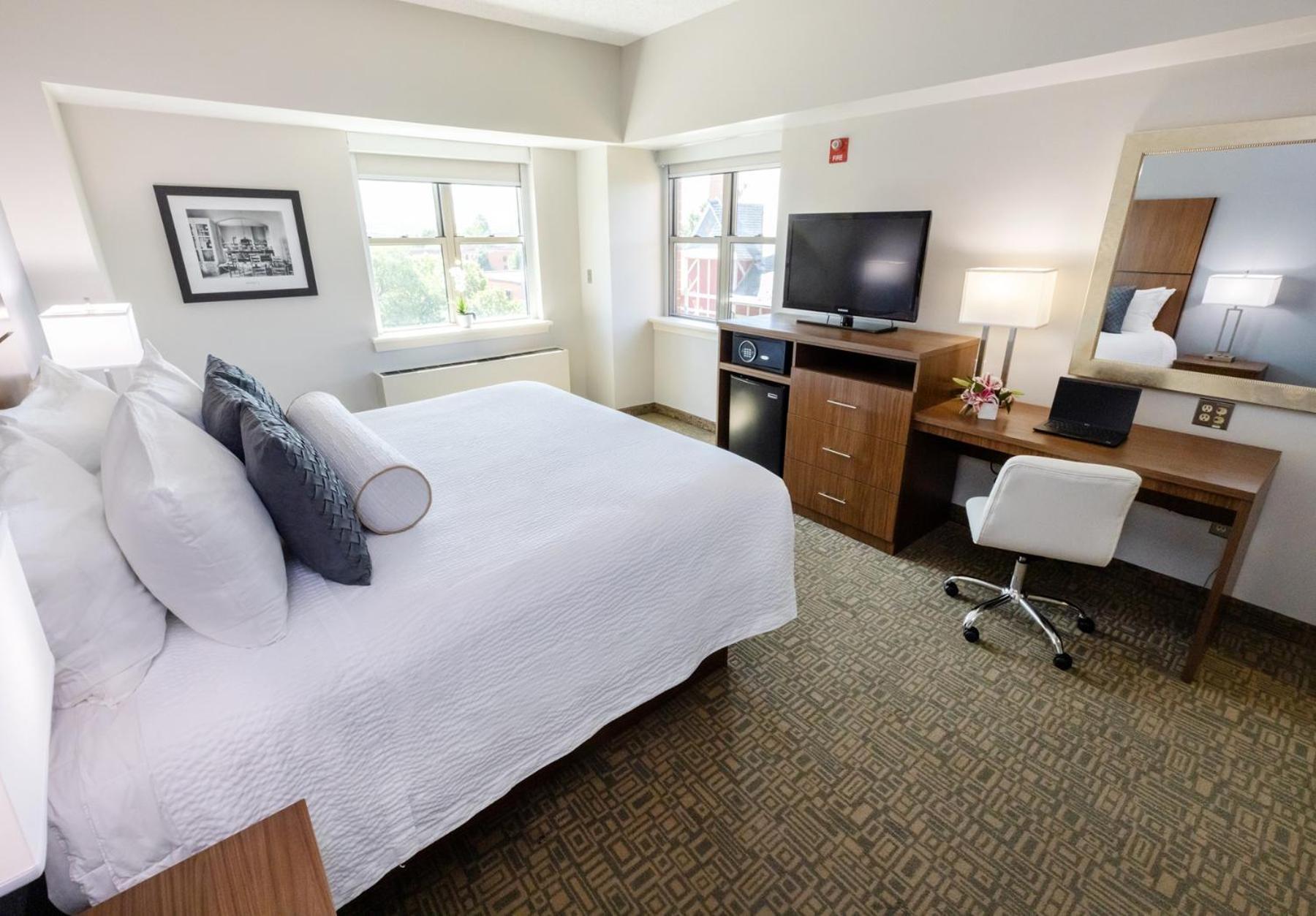 King Room,1623648133:JPEG