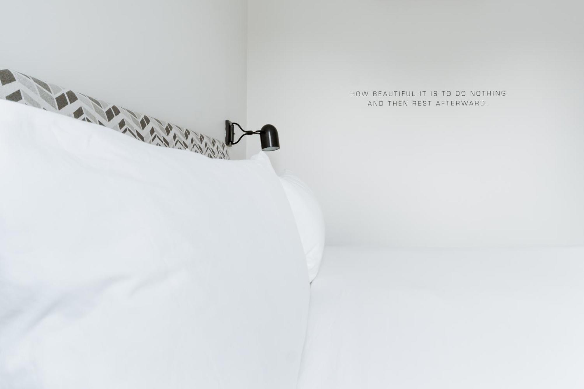 Hive King,1641760774:JPEG