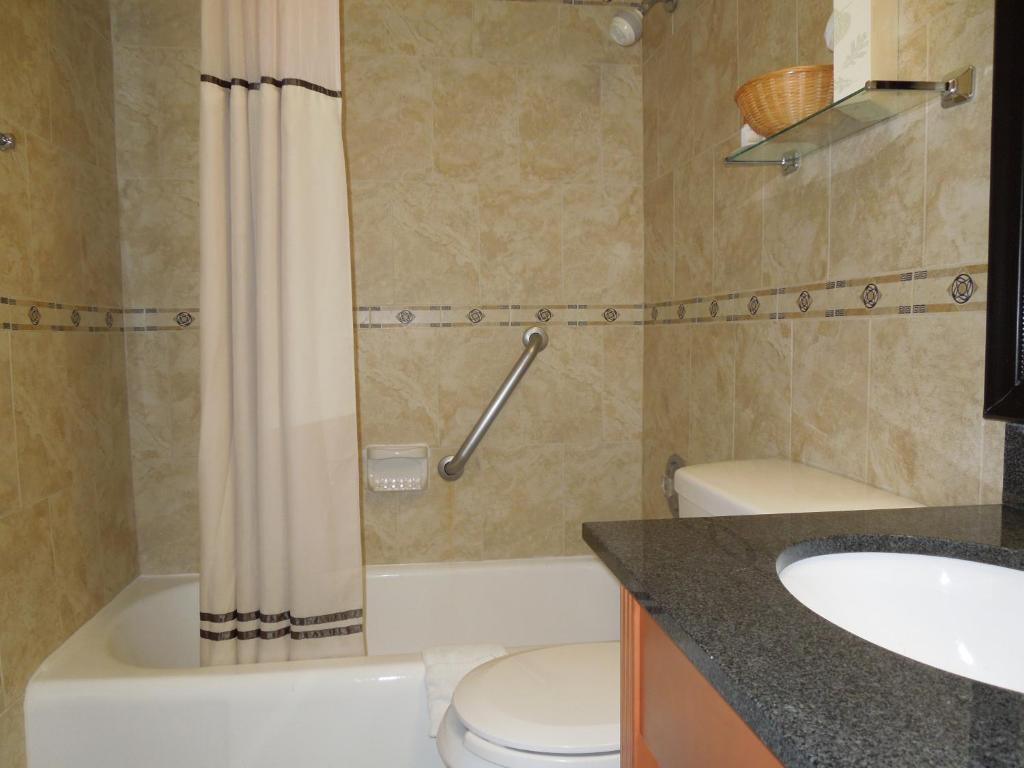 Queen Room - Non-Smoking,187153884:JPEG