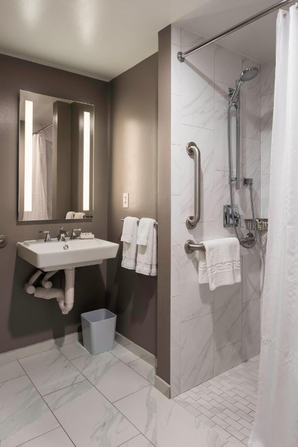 King Room - Disability Access,1153883841:JPEG