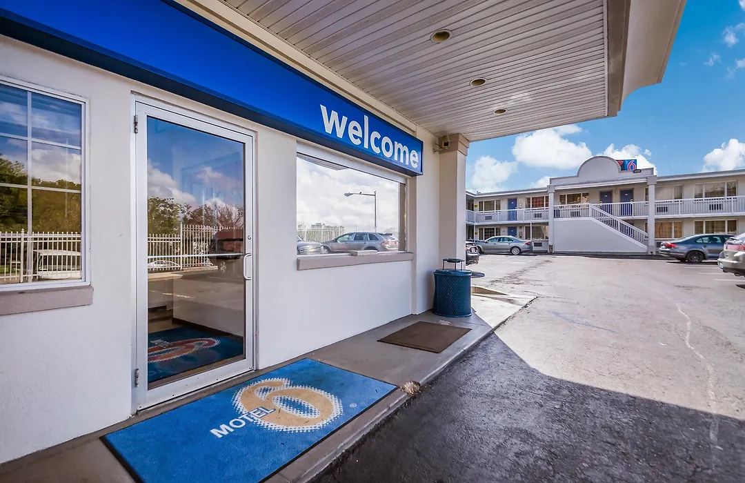 Motel 6-Washington, Dc - Convention Center-1