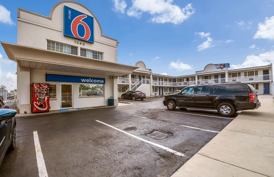 Motel 6-Washington, Dc - Convention Center-1