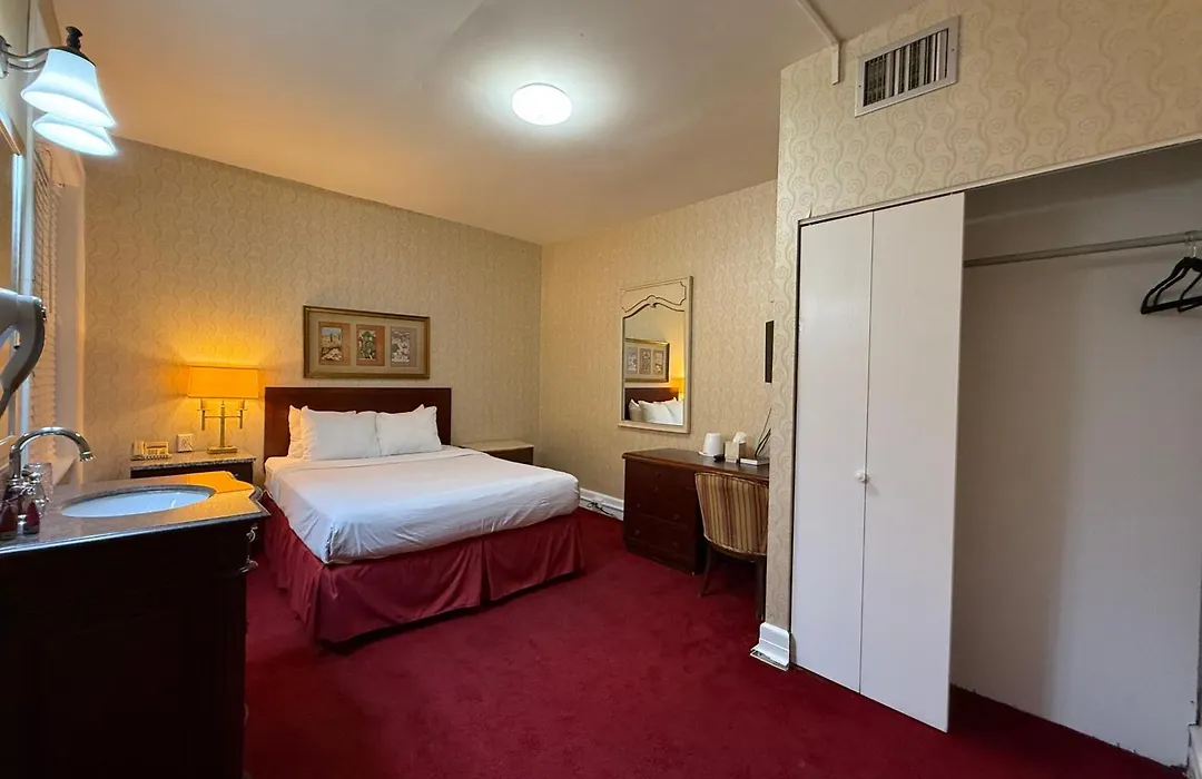 Windsor Inn Hotel-1