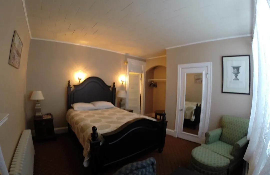 Kalorama Guest House-1