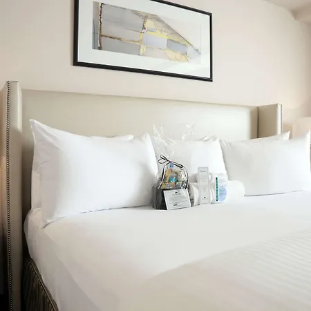 State Plaza Hotel-2