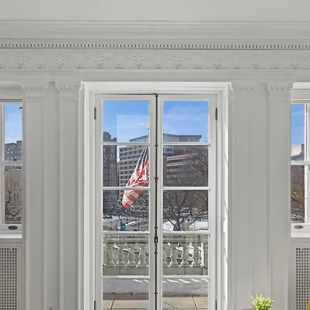 Placemakr Dupont Circle-2