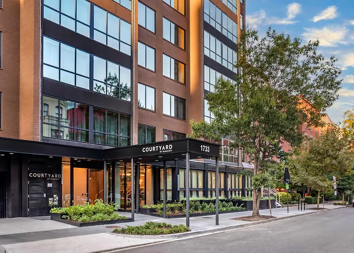 Courtyard By Marriott Washington, Dc Dupont Circle Hotel