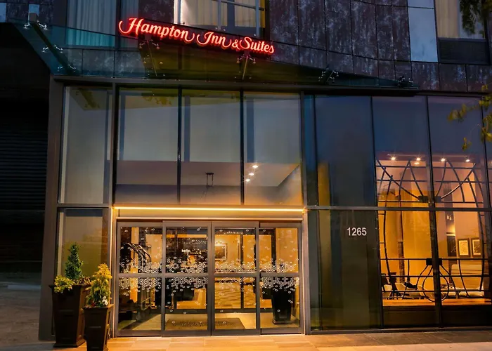 Hampton Inn & Suites Washington DC Navy Yard