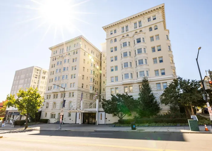 The Churchill Hotel Near Embassy Row Washington