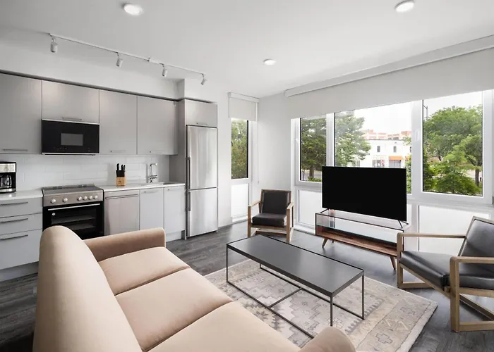 Reside Navy Yard, A Wyndham Residence Washington