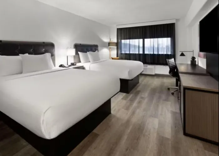 Holiday Inn Express & Suites Washington Dc - Noma By Ihg