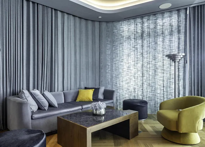 The Morrow Washington Dc, Curio Collection By Hilton Hotel